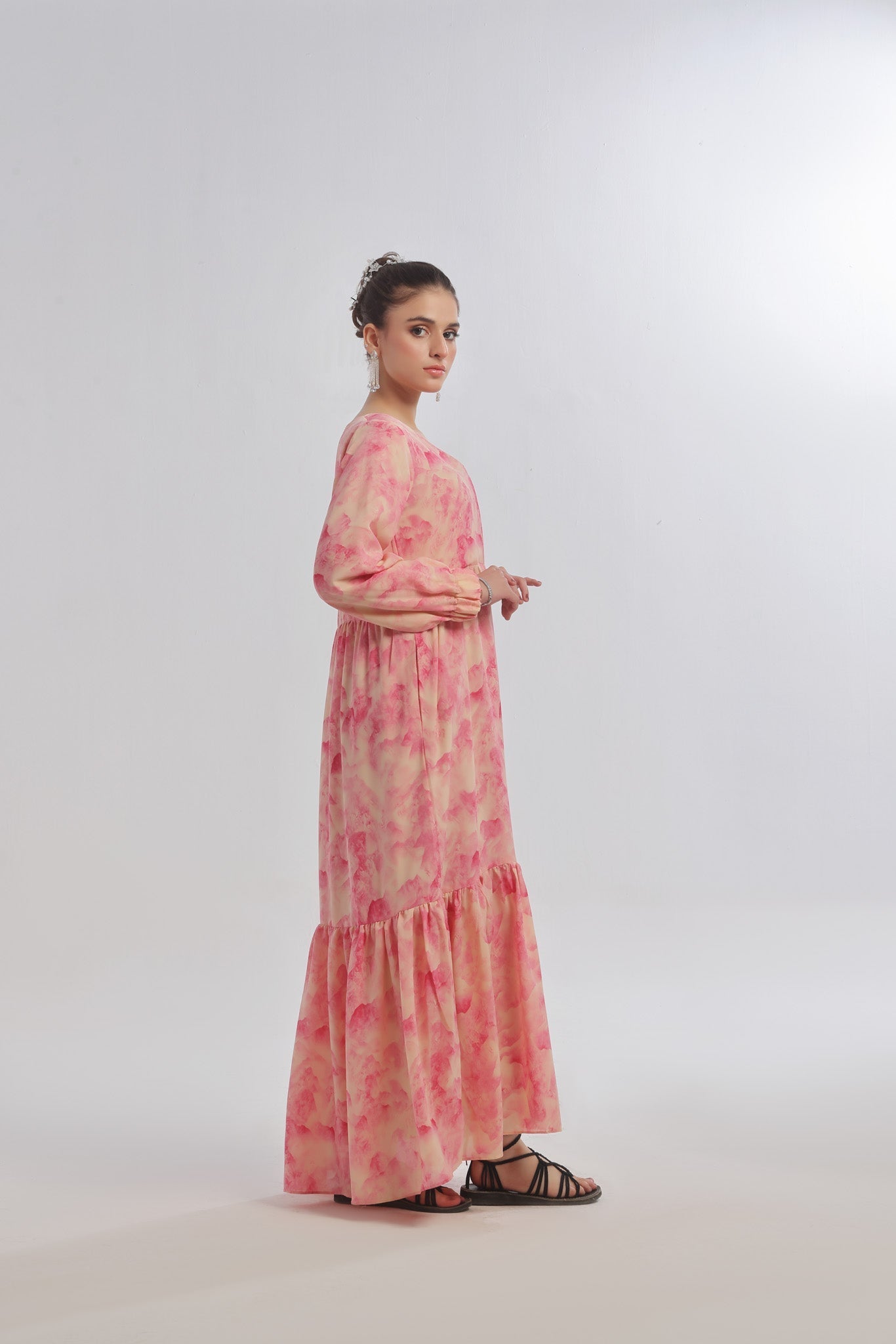 Rilayat - occasion wear by Karigur Bridal, view 3