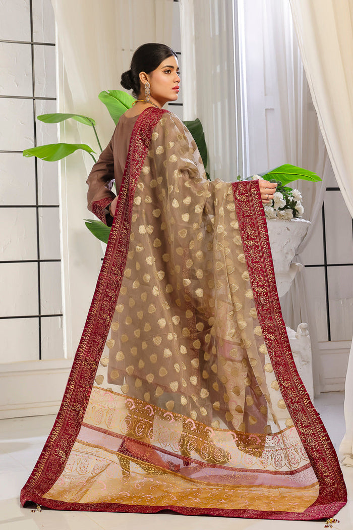 Zeina - occasion wear by Karigur Bridal, view 3
