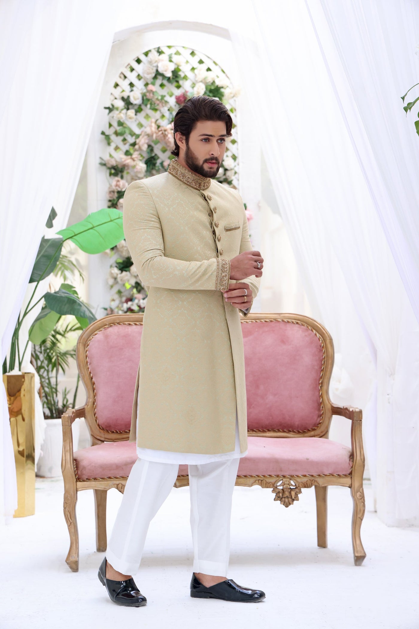 Osten - groom sherwani by Karigur Bridal
