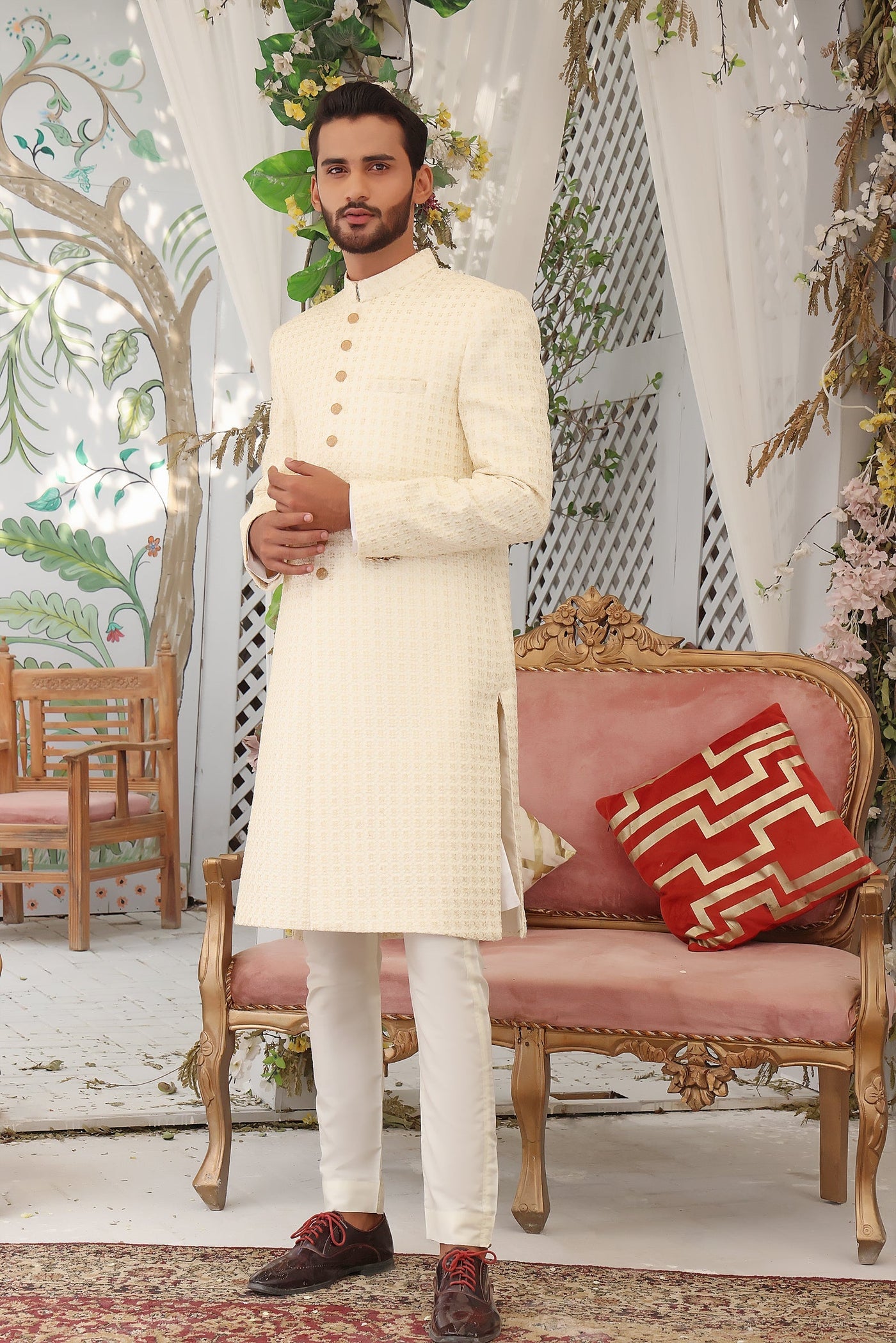 Rasul - groom sherwani by Karigur Bridal